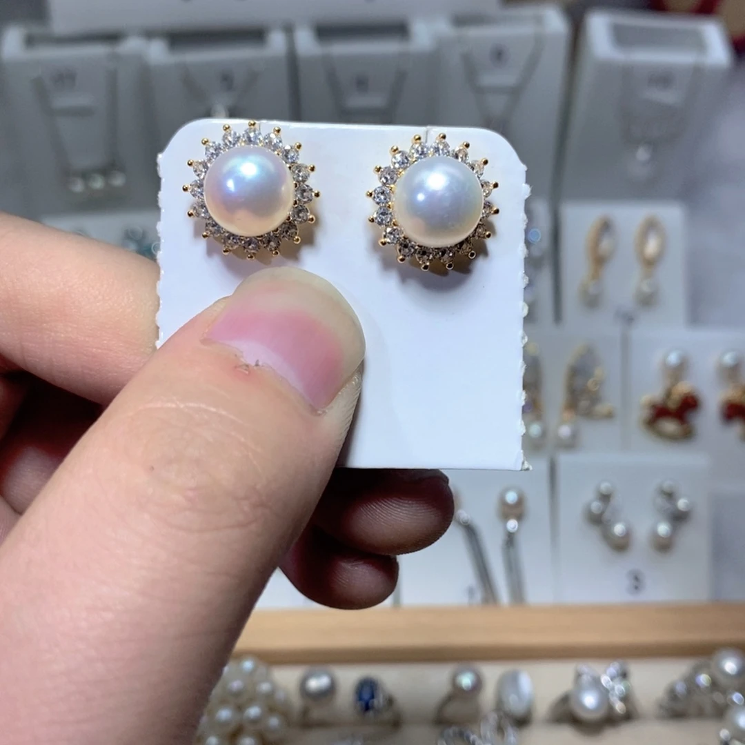 淡水珍珠银S925镶嵌耳饰