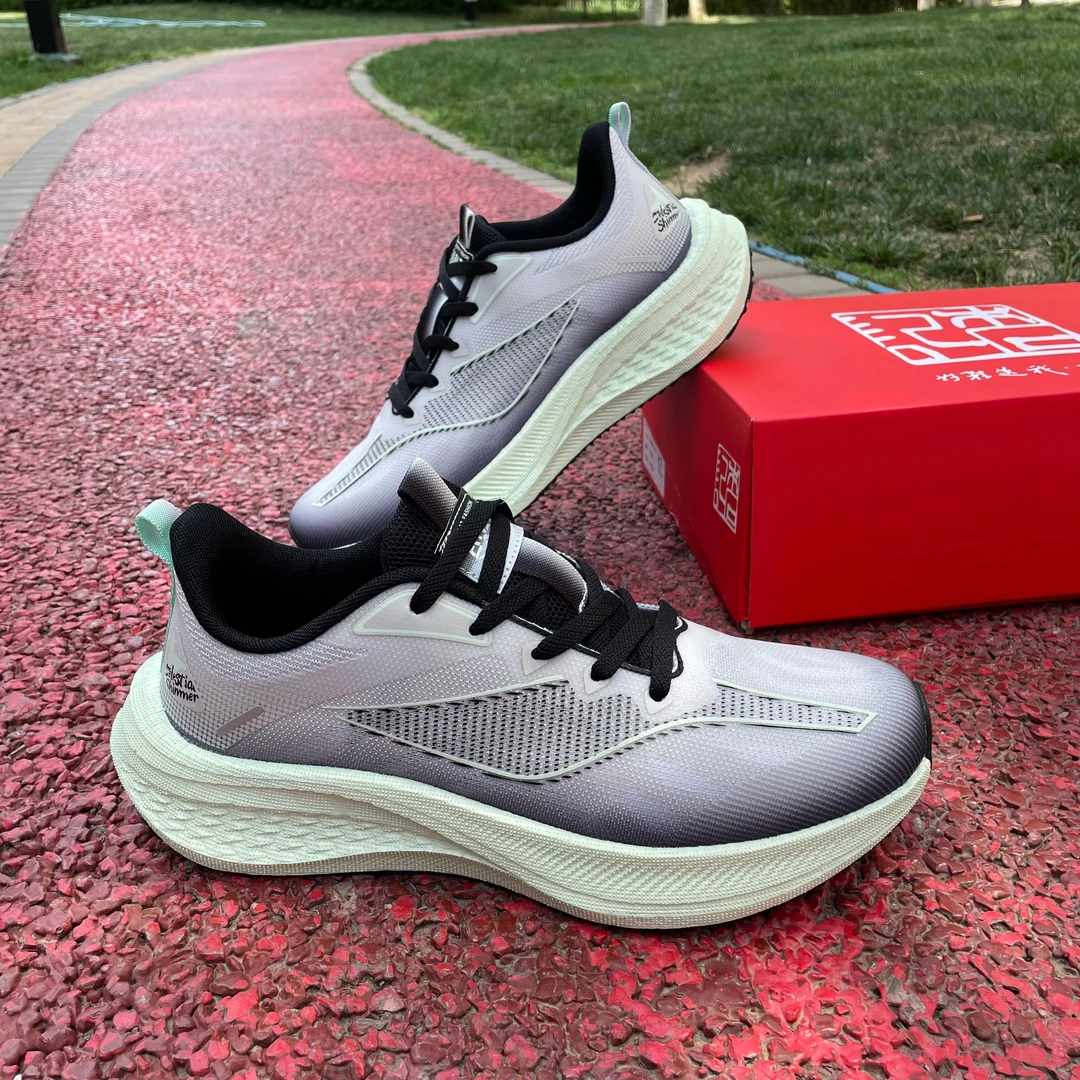 特大码男鞋透气低帮网面跑道碳板训练鞋跑步夏季网球鞋减震车缝线