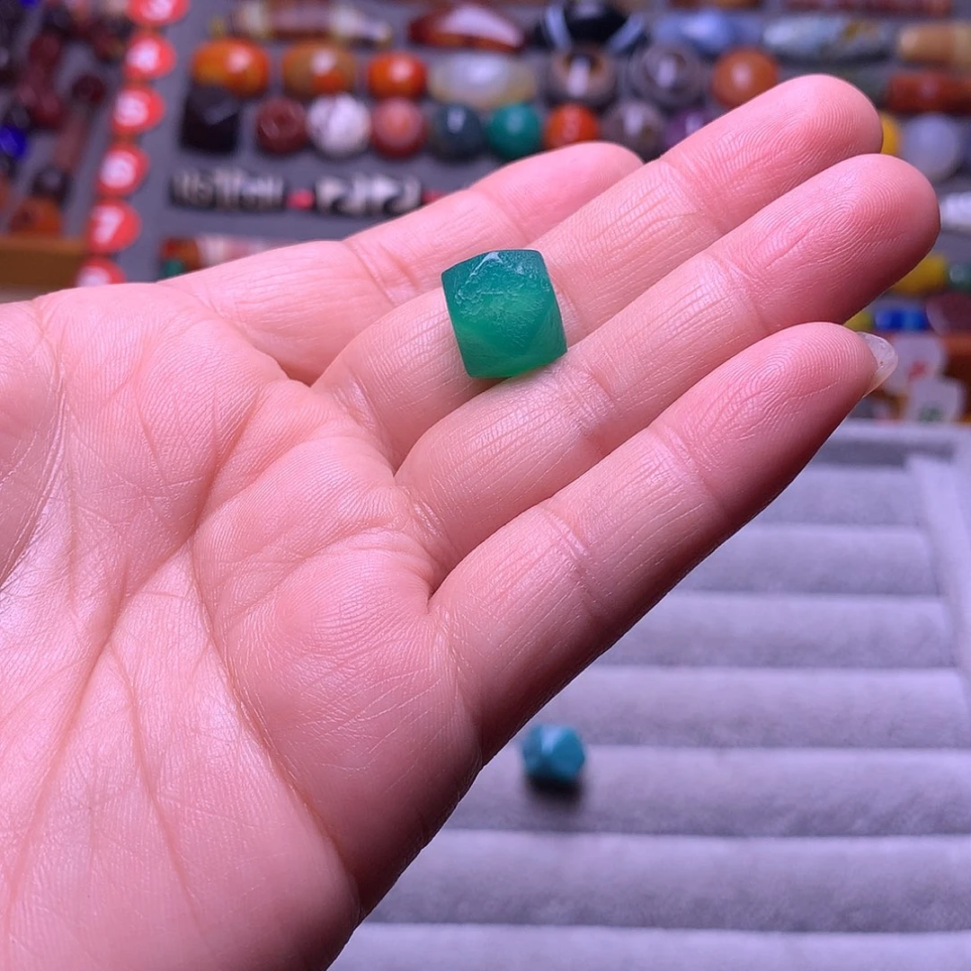 最****玛瑙/玉髓未镶嵌颈饰