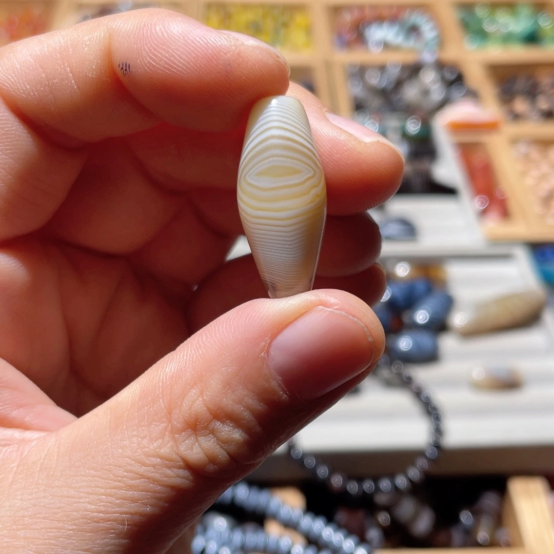 玛瑙/玉髓未镶嵌珠宝半成品