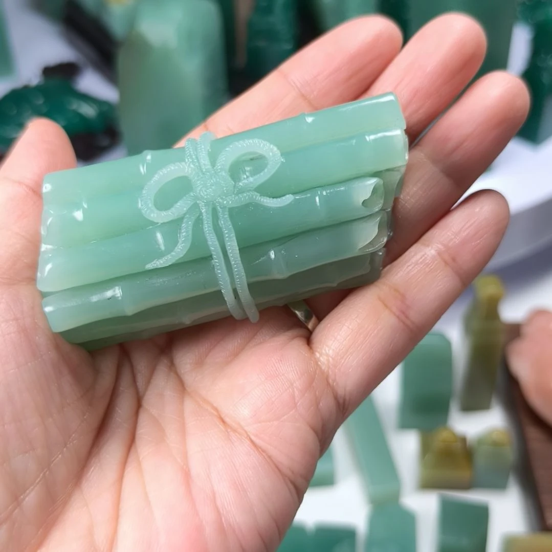 寿山石印石梅子青雅玩