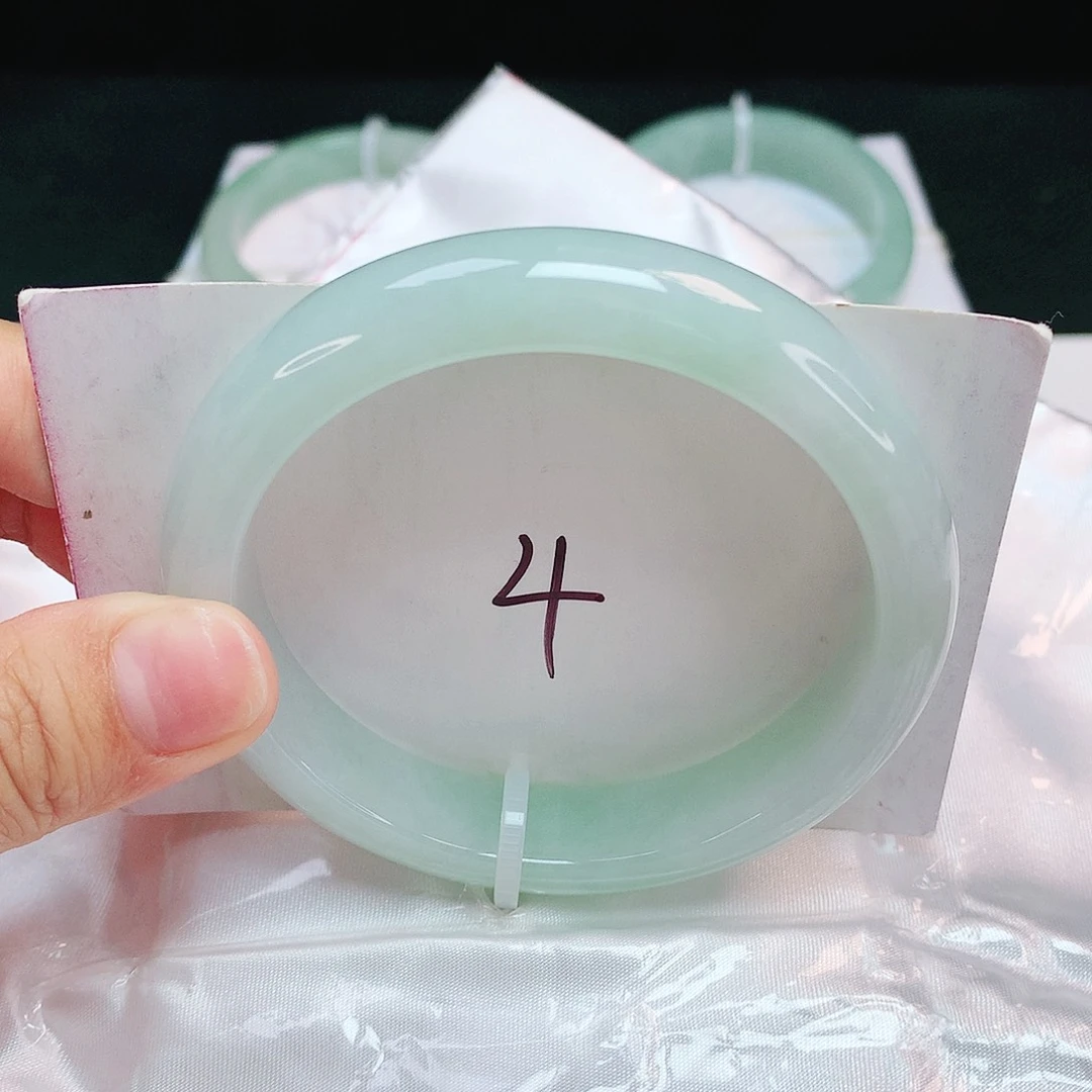 翡翠未镶嵌手镯正圈58.8