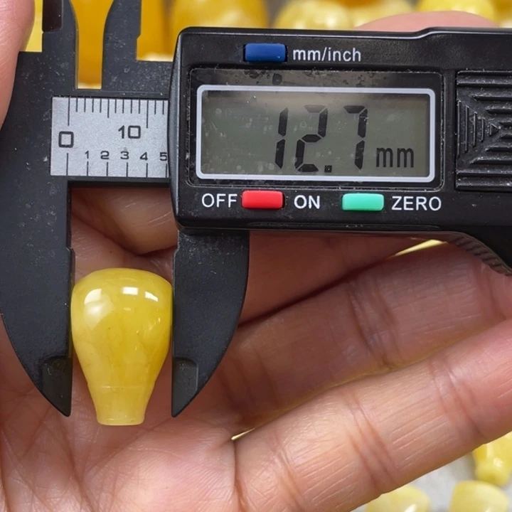 蜜蜡未镶嵌裸石25杂