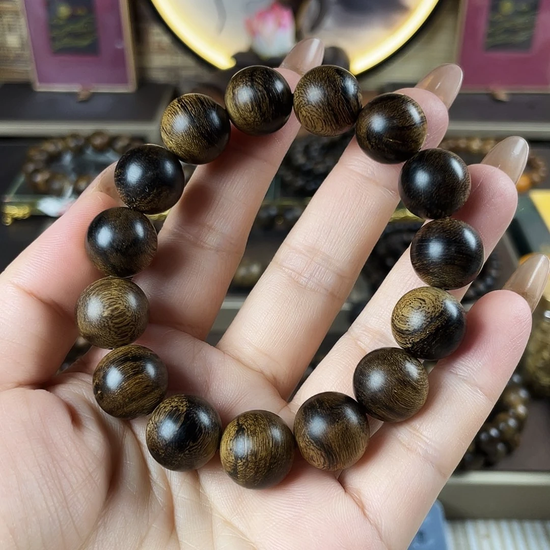 手串沉香越南芽庄老白棋玉化老料瘤疤虎斑1.4
