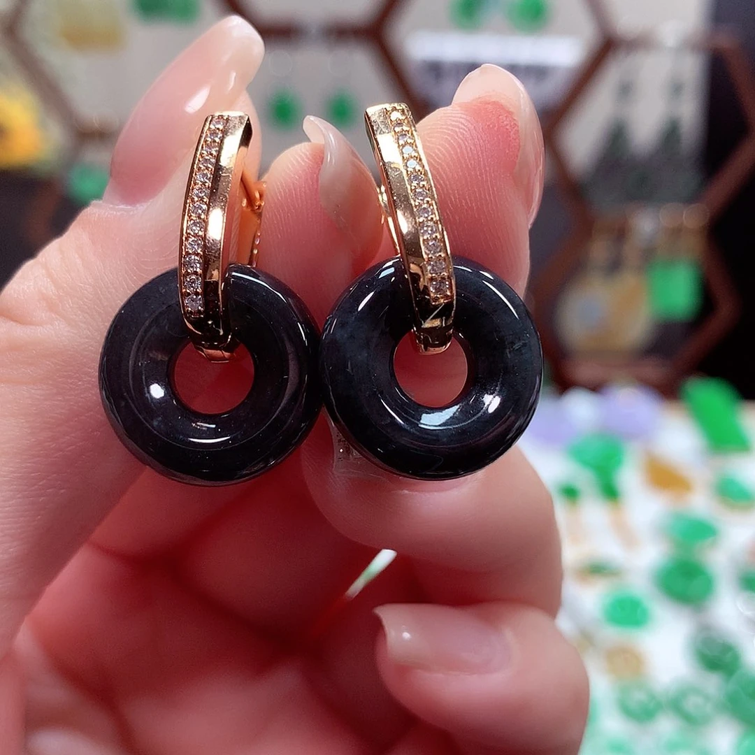 翡翠耳饰未镶嵌天然翡翠