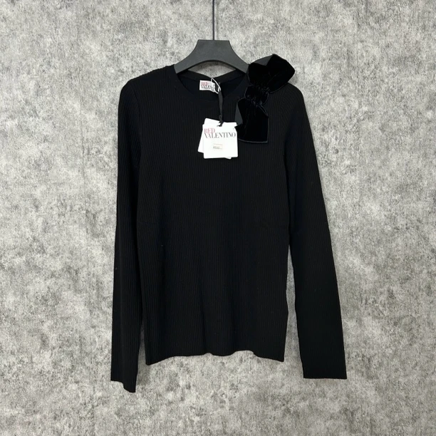 未使用 Valentino/华伦天奴 华伦天奴黑色蝴蝶结黑色上衣