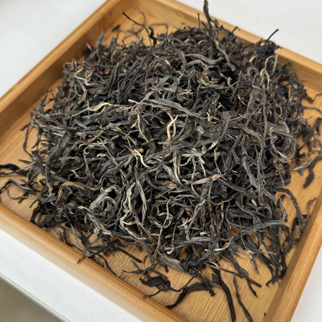 2022年班章甜茶种生茶纯料散茶生茶