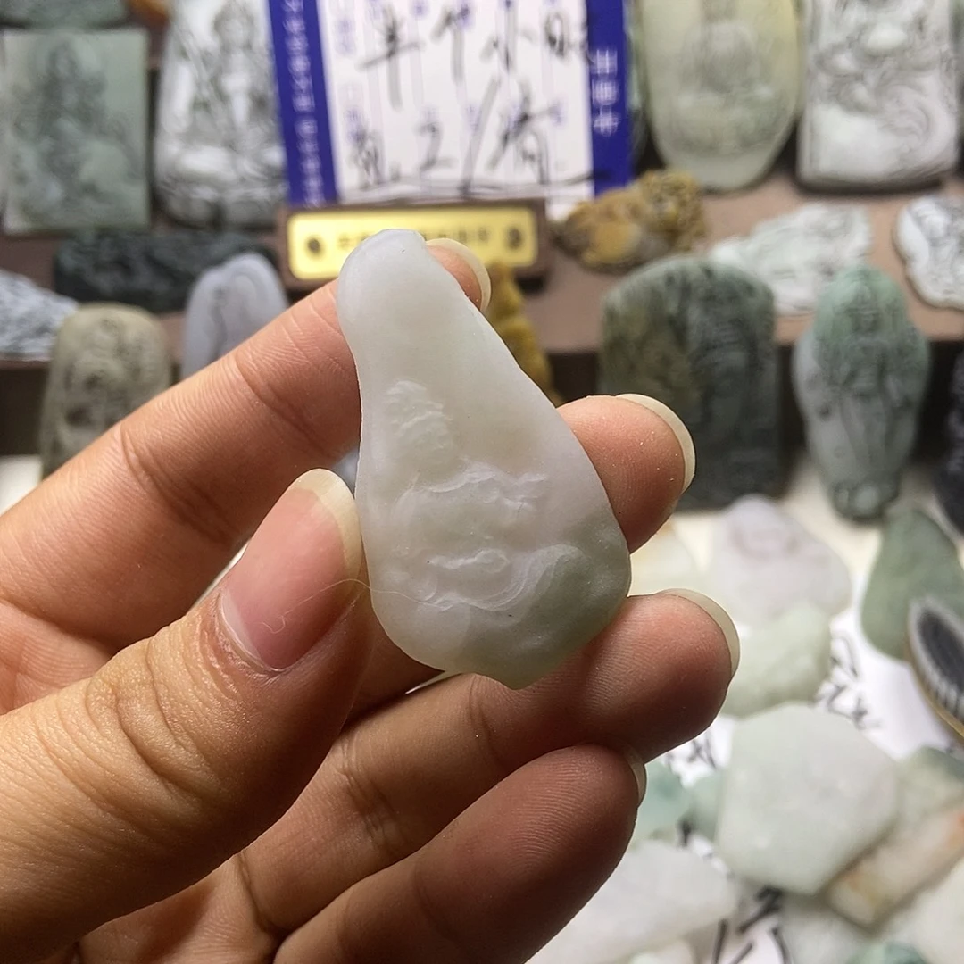 定制翡翠未镶嵌翡翠