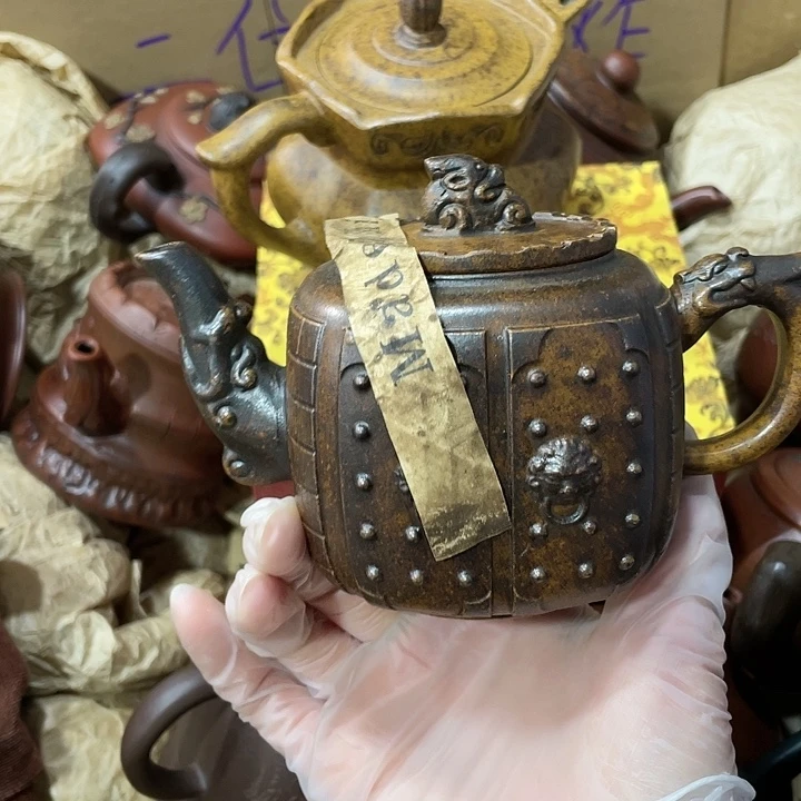 紫砂茶壶原矿泥料，手工制作一把，紫砂壶。