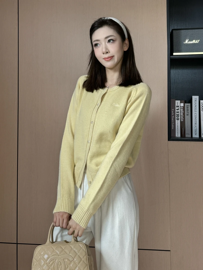 秋季圆领简约洋气扣针织衫毛衣女厚款宽松慵懒风开衫外套AM1038-1