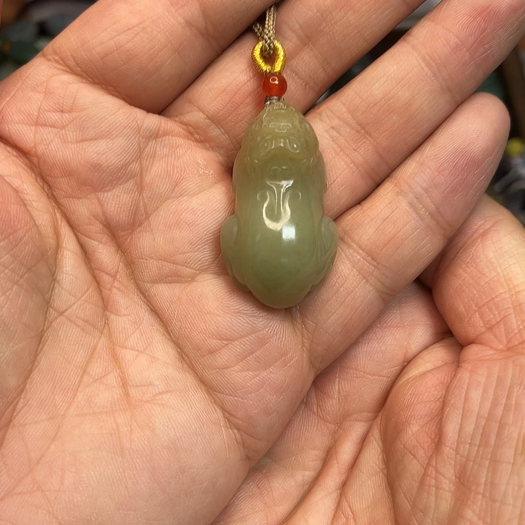 高***土和田玉（糖玉）未镶嵌颈饰