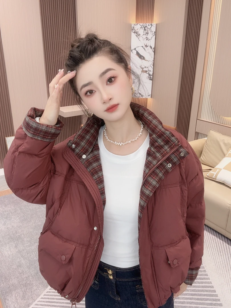 2025年新款短款羽绒服百搭miu系格子拼接时尚加厚休闲反季清货