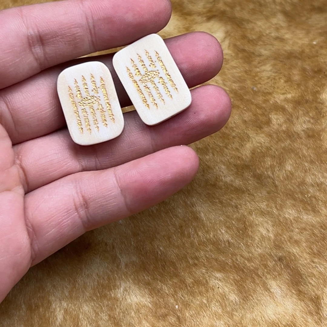 只买单纯的吊坠，没带链子，属的性质。