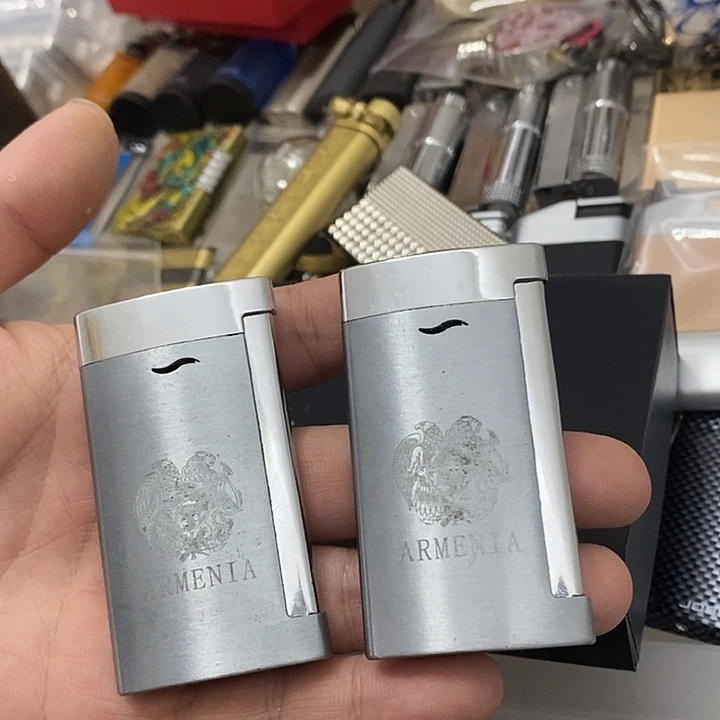 众****刀锋防风打火机充气