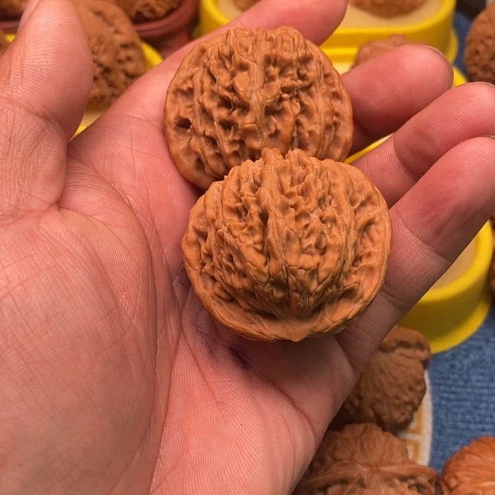 文玩核桃吊坠f****2楼子43