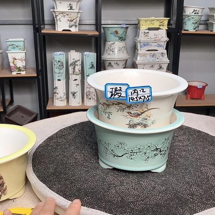 紫砂的花盆很漂亮4