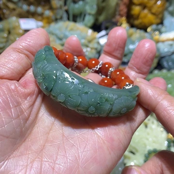 岫玉岫玉吊坠未镶嵌