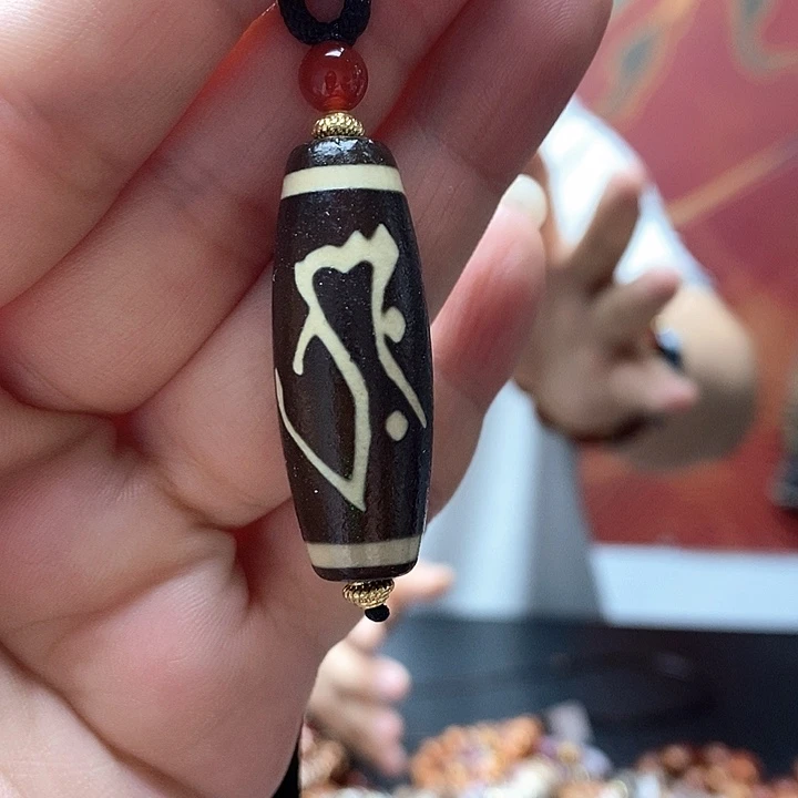玛瑙/玉髓颈饰合金