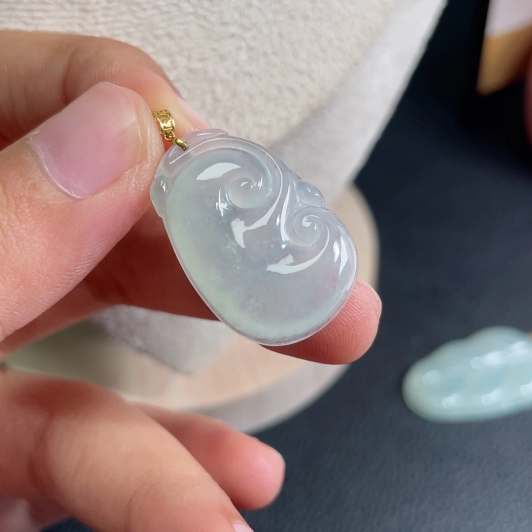 未镶嵌定制翡翠有鉴赏