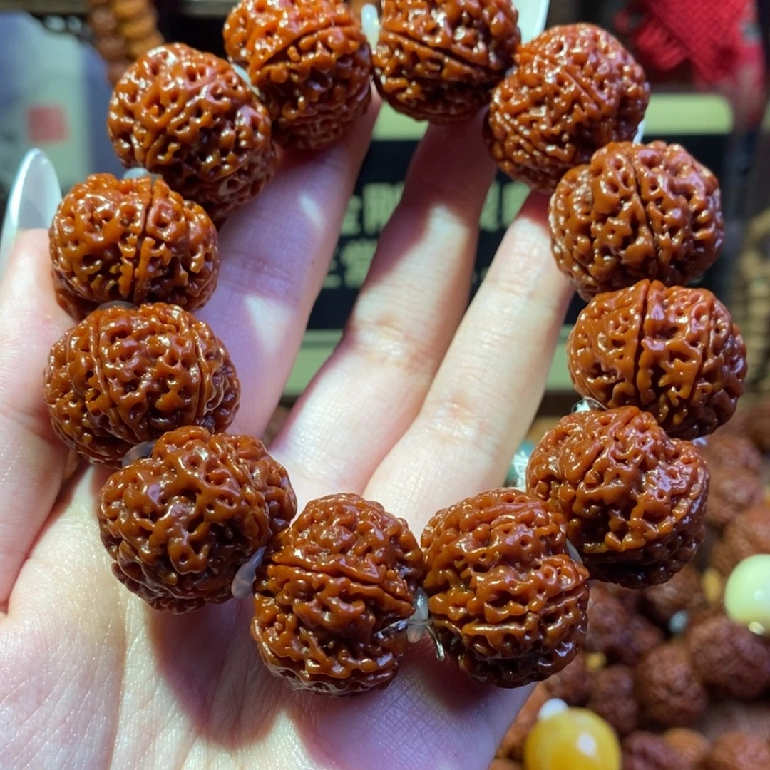 金刚菩提吊坠236肉玉华
