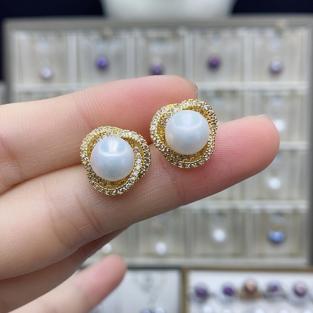 淡水珍珠项链合金