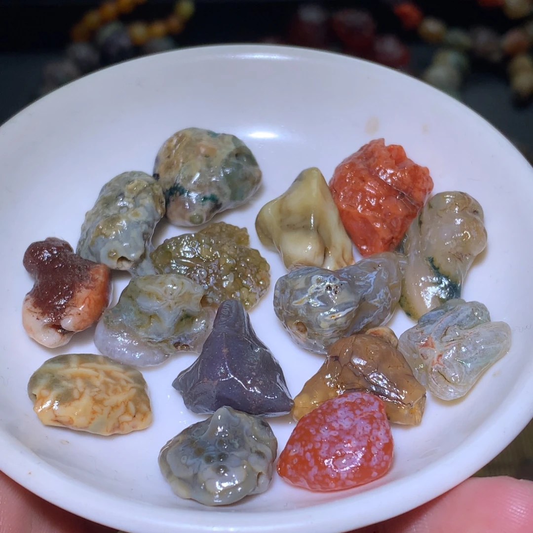 玛瑙/玉髓未镶嵌阿拉善戈壁玛瑙