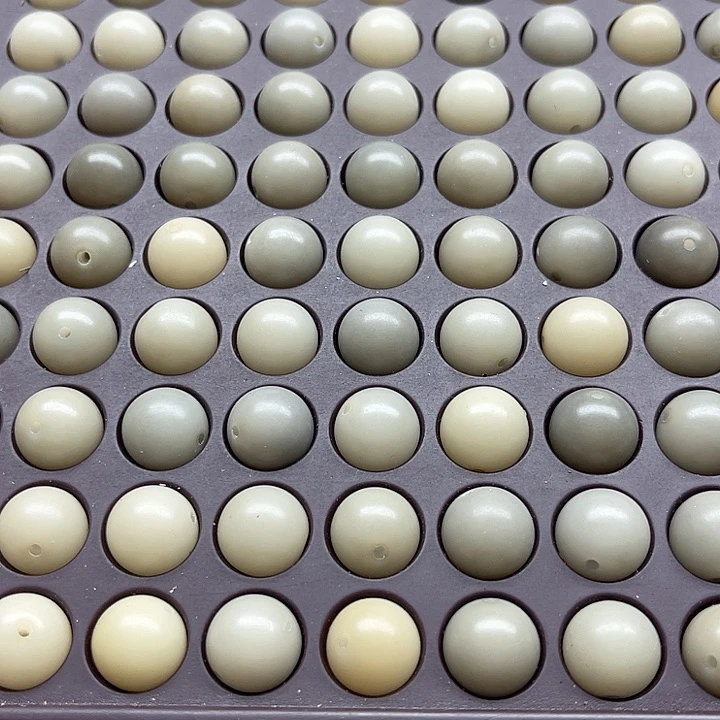 白玉菩提吊坠精品奶灰圆50卡灯牌宠60