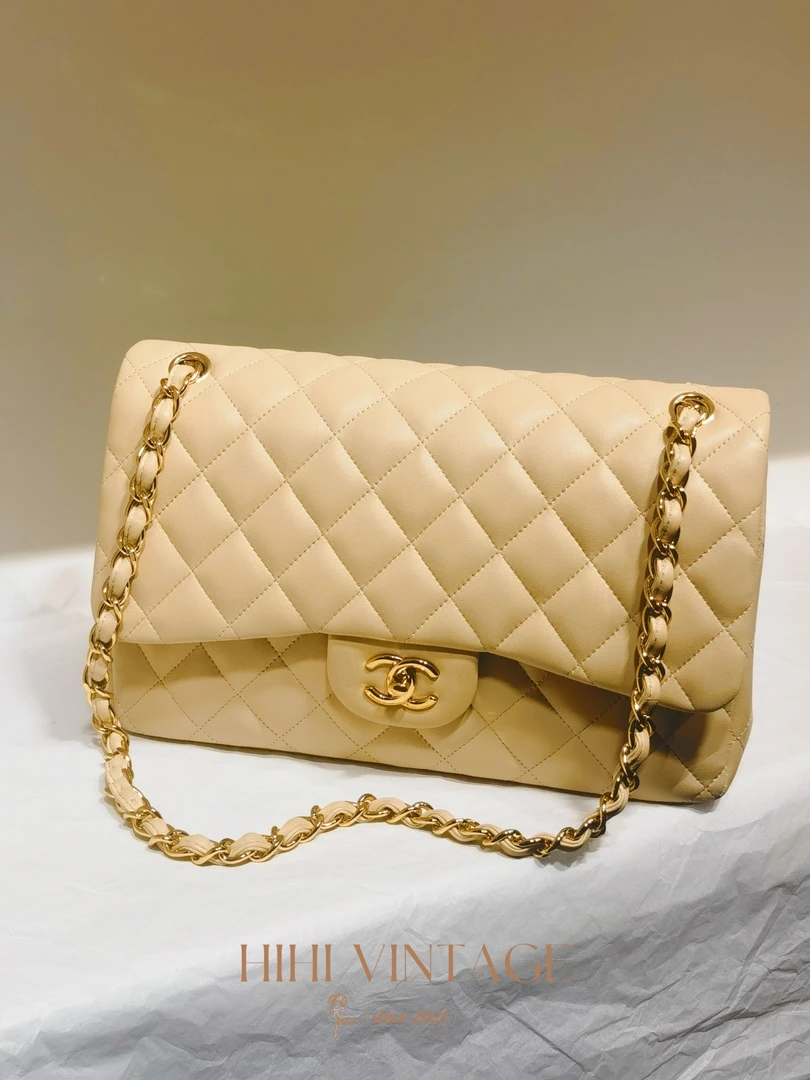 99新 Chanel/香奈儿 奶茶色金扣羊皮双盖Jumbo15开 二店/18252851