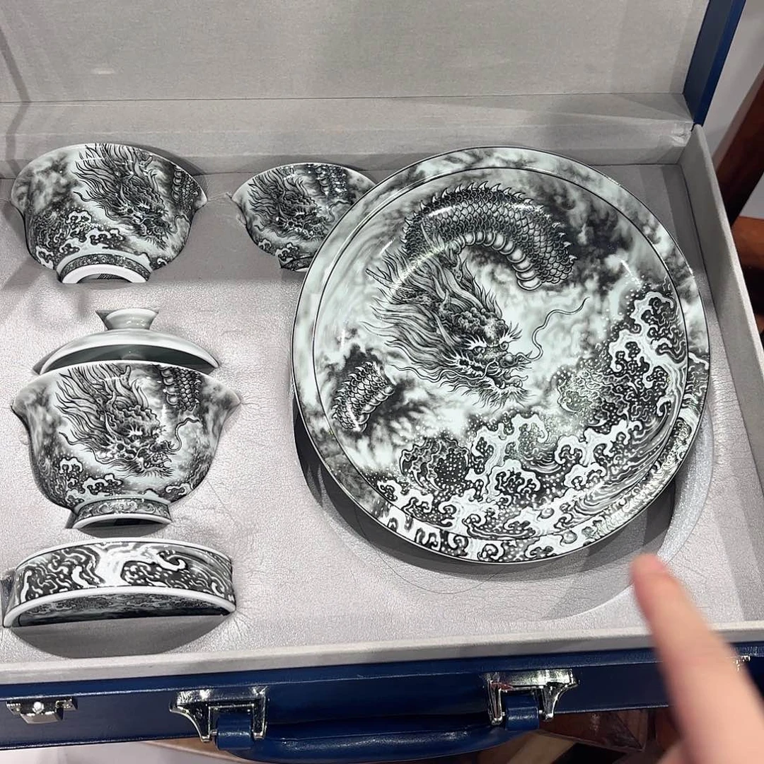 瓷片景德镇陶瓷学院等单位联合举办