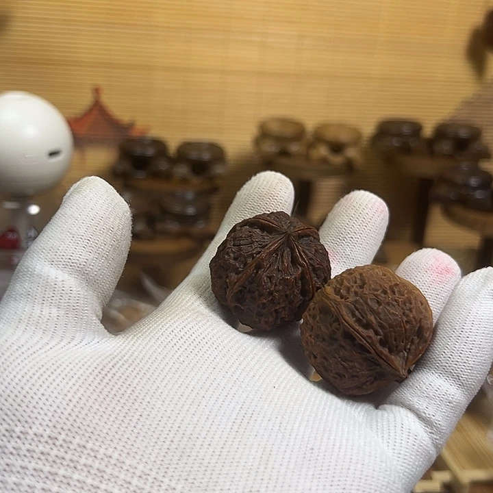 E***陈吊坠文玩核桃精品四棱