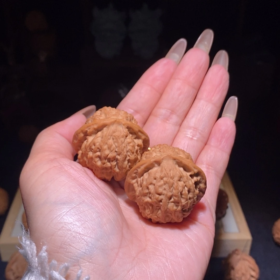 文玩核桃吊坠金牛39