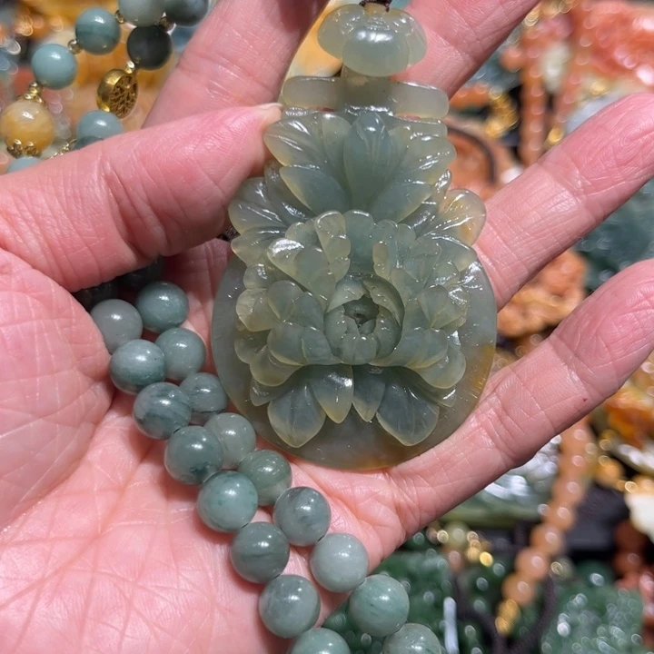 岫玉未镶嵌岫玉吊坠