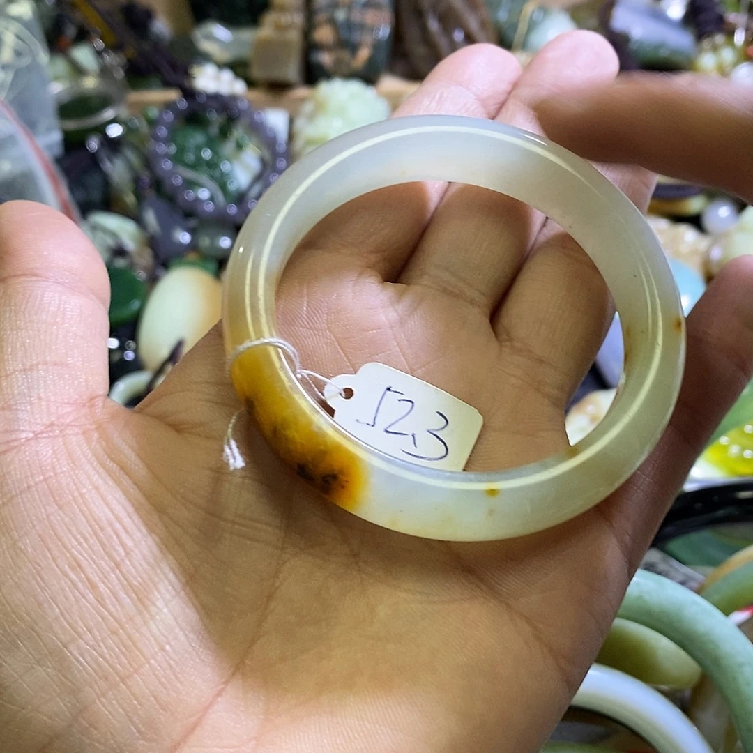 未镶嵌岫玉手镯52口径