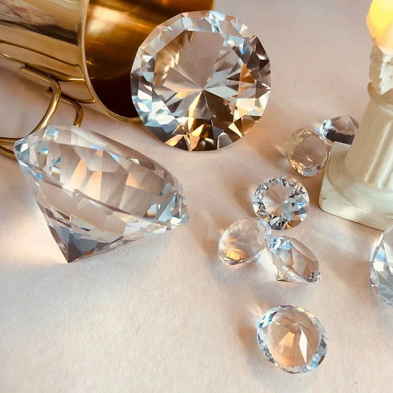 出口仿真钻石拍摄道具玻璃水钻直播间装饰小物件珠宝首饰店装饰品