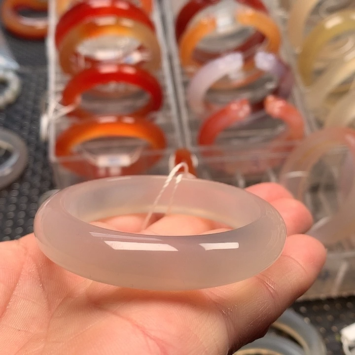 玛瑙/玉髓未镶嵌手镯