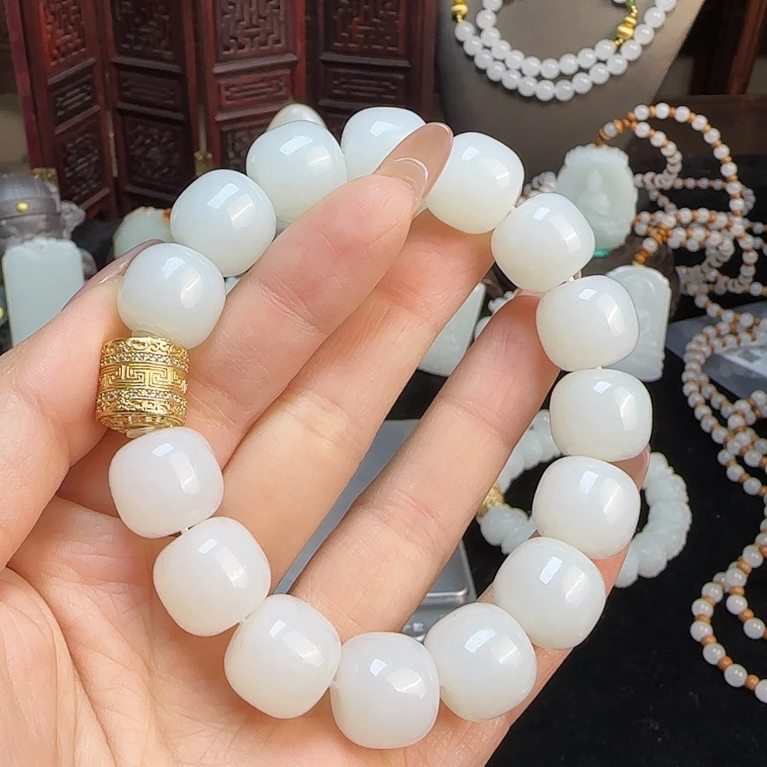 和田玉银S925镶嵌颈饰定制发货