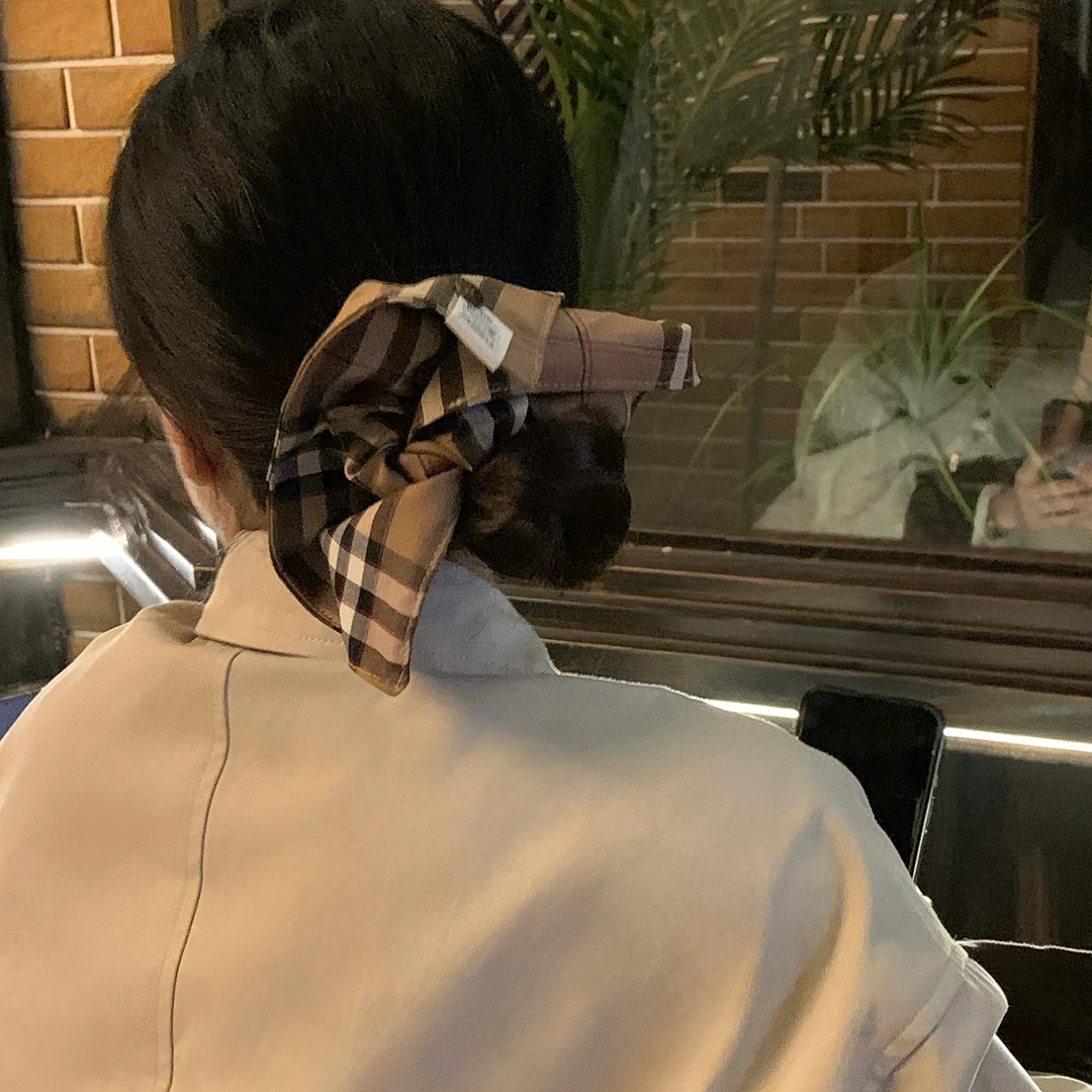 经典英伦风格纹方巾大肠发圈复古百搭低马尾扎发皮筋头绳发绳发饰