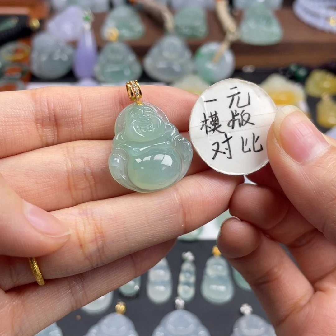 翡翠未镶嵌颈饰佛公