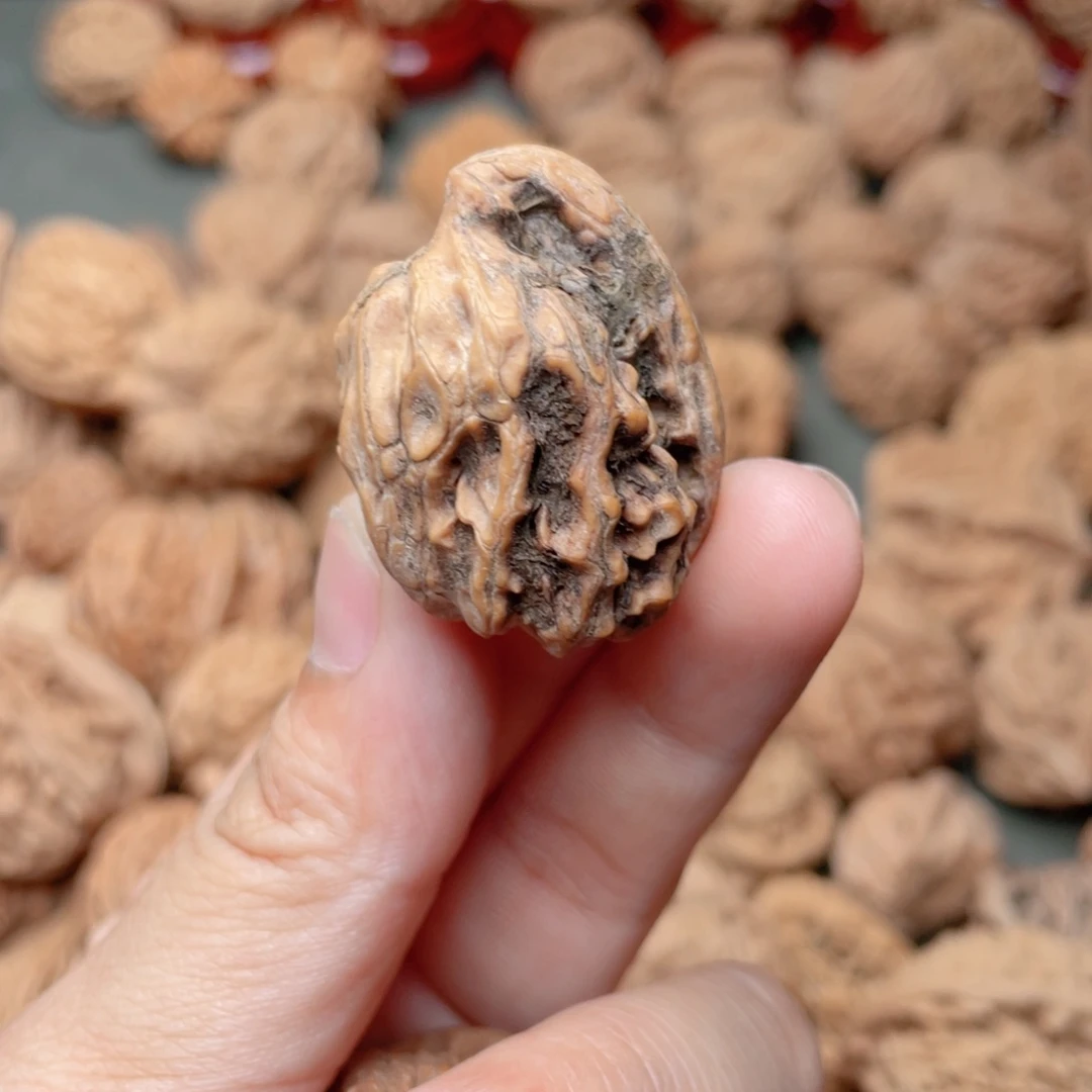 网***所文玩核桃吊坠异性