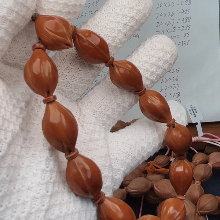 勾***手吊坠橄榄核三面佛15/25