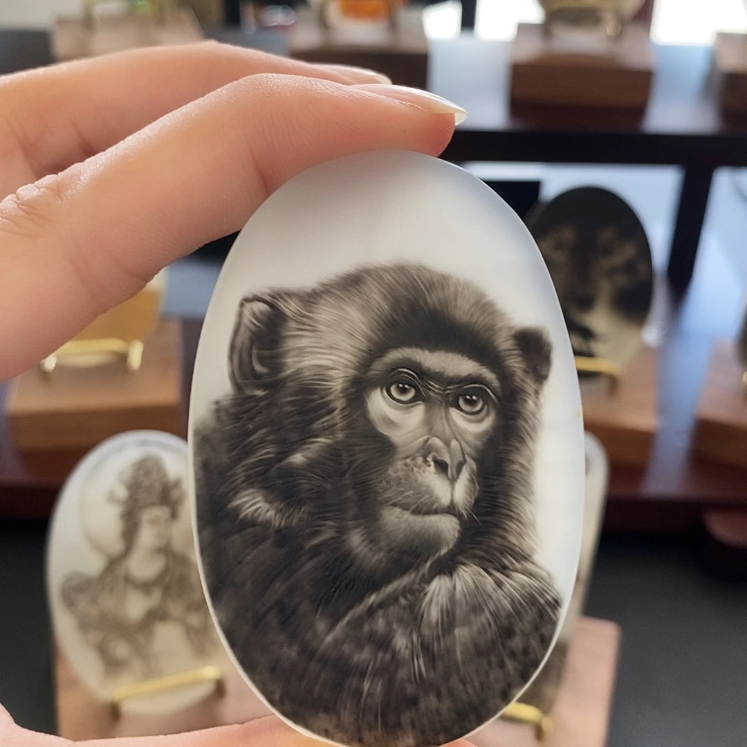 妖***奇玛瑙/玉髓颈饰未镶嵌