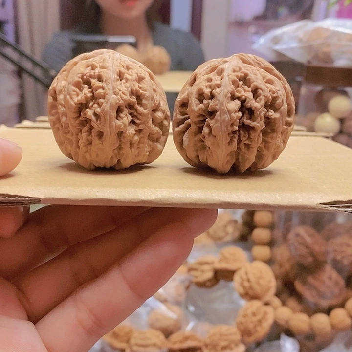 【闪购商品】文玩核桃把件42粗筋