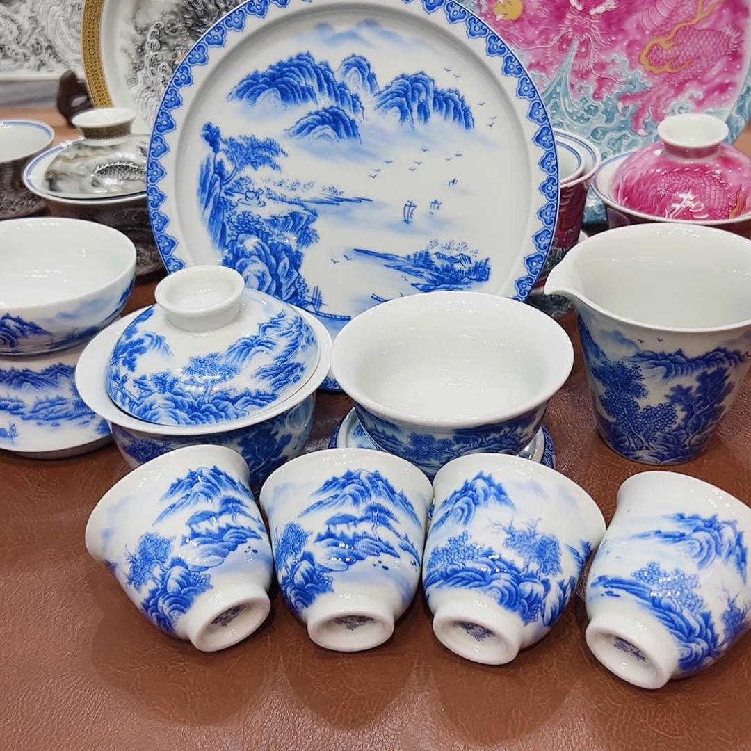 摆件景德镇陶瓷艺术展演厅及艺术展