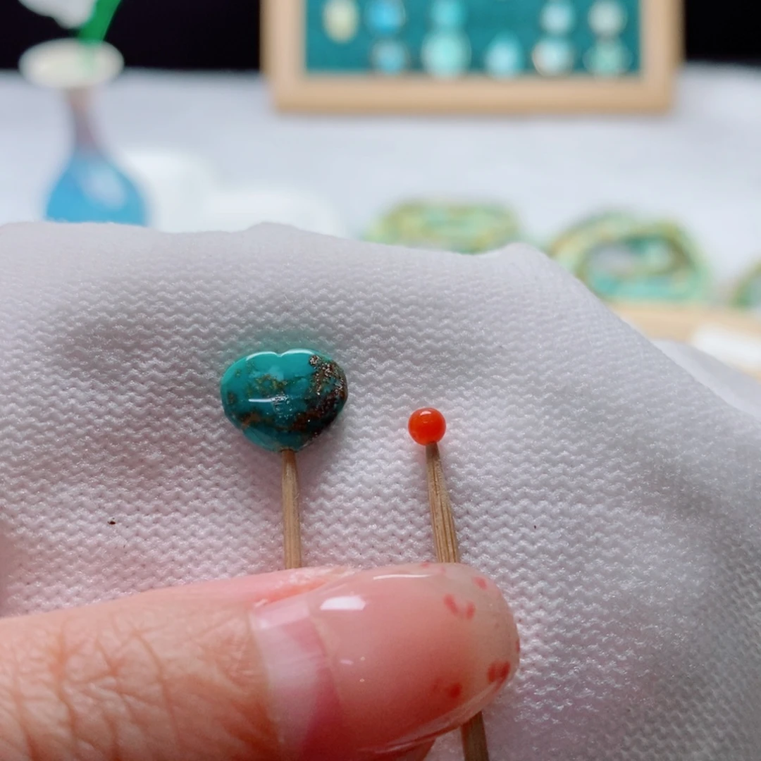 小***n南红玛瑙未镶嵌珠宝奇石