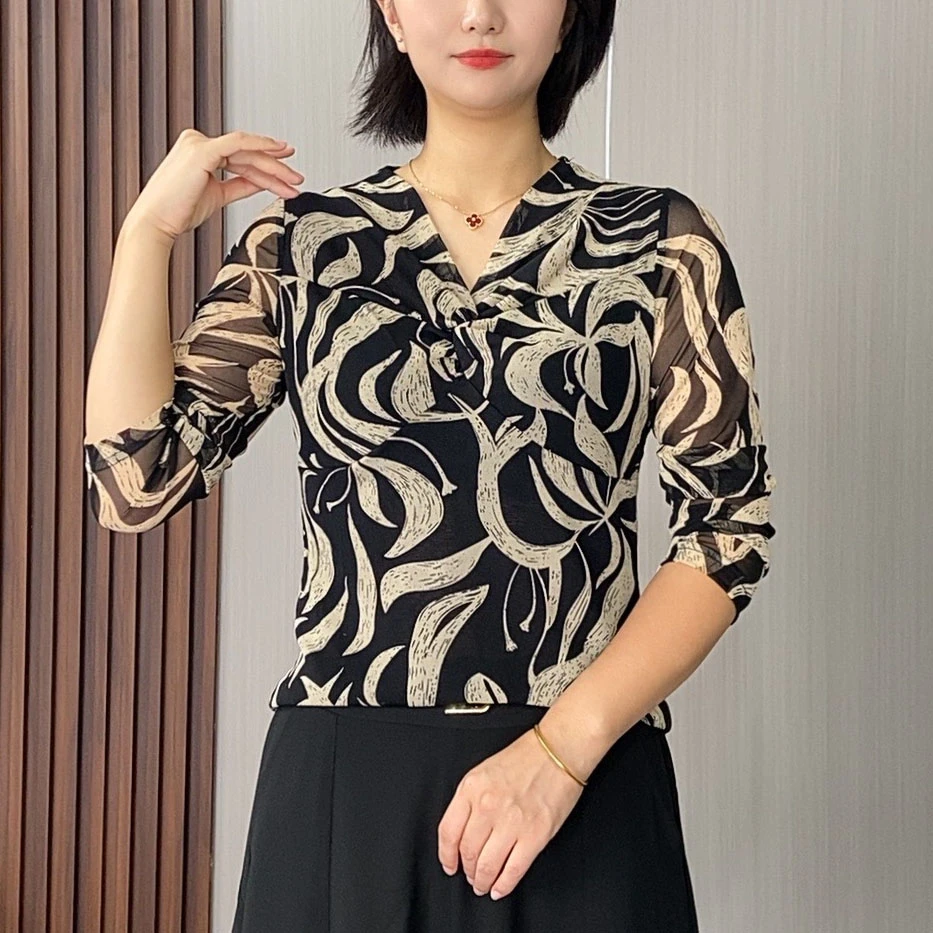 2025新款秋冬季时尚百搭洋气显瘦女装修身气质女士小衫印花上衣