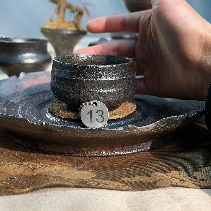 自*?荥经黑砂13号高品微瑕1只