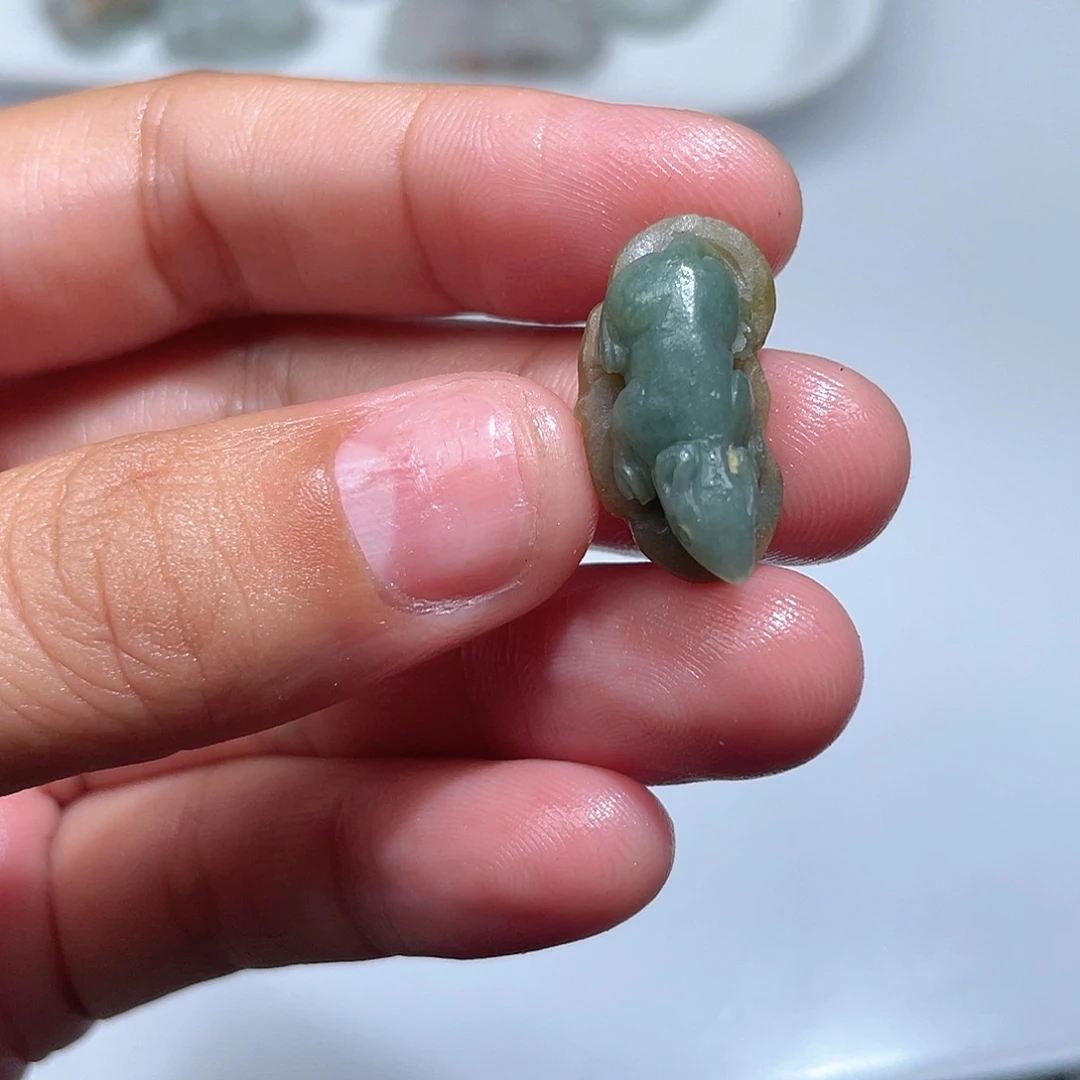 未镶嵌定制翡翠这