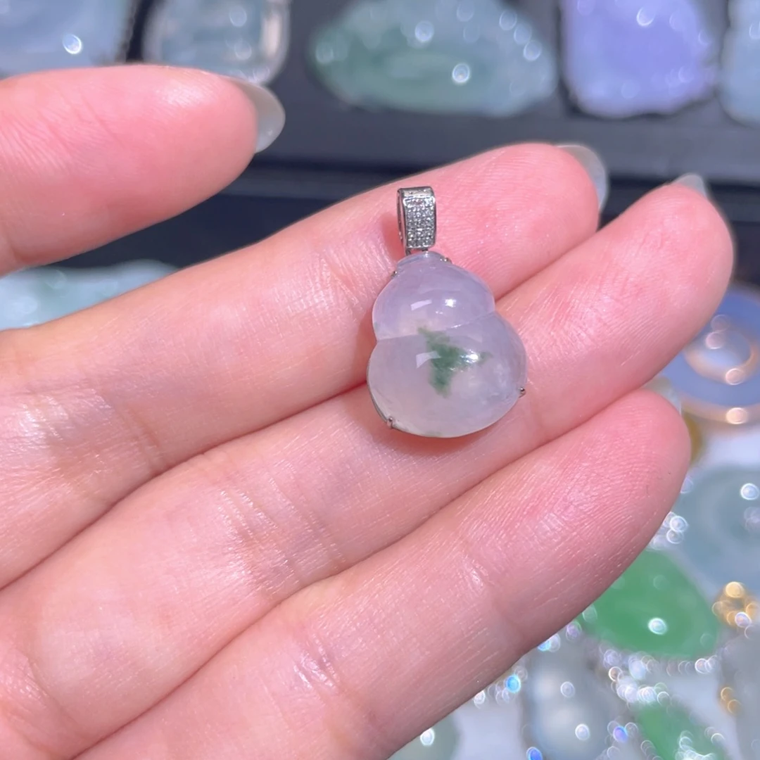 颈饰18K金镶嵌翡翠翡翠