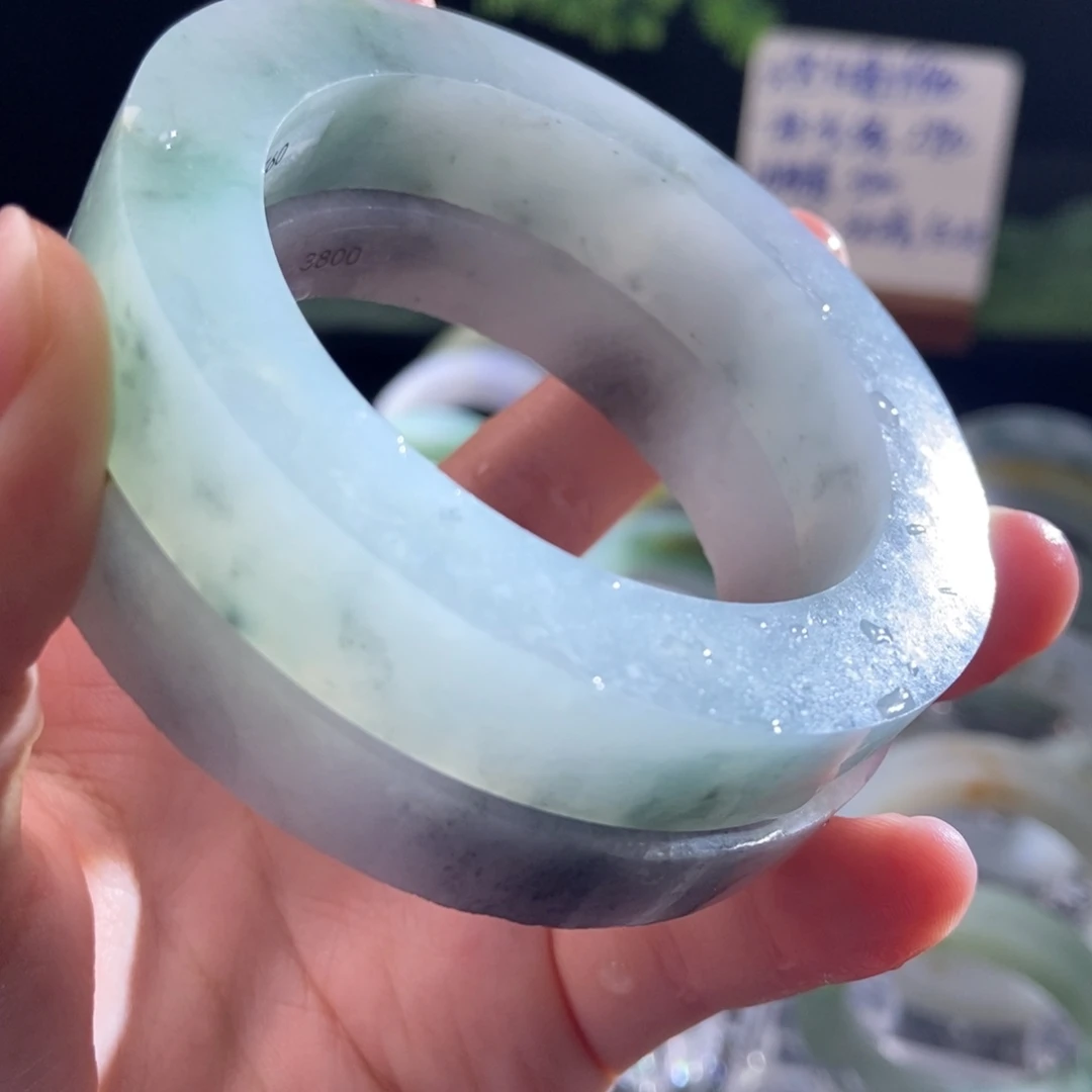 定制翡翠未镶嵌手镯