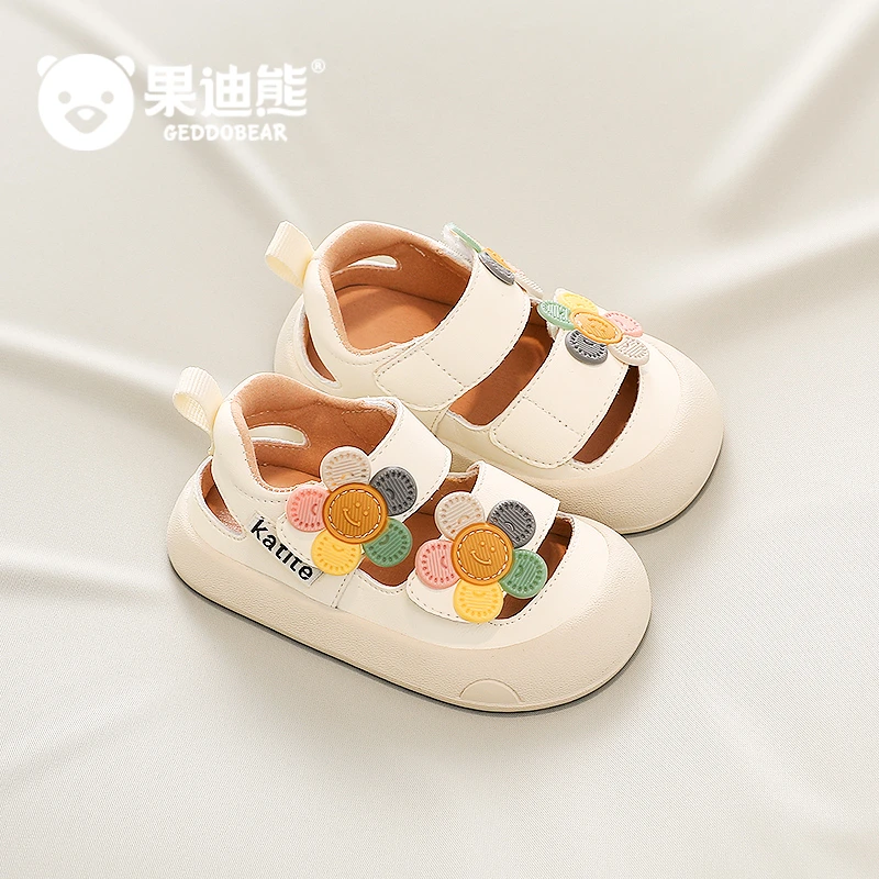 女宝宝凉鞋公主透气花朵橡胶防滑软底夏季1一3岁半婴儿小童学步鞋